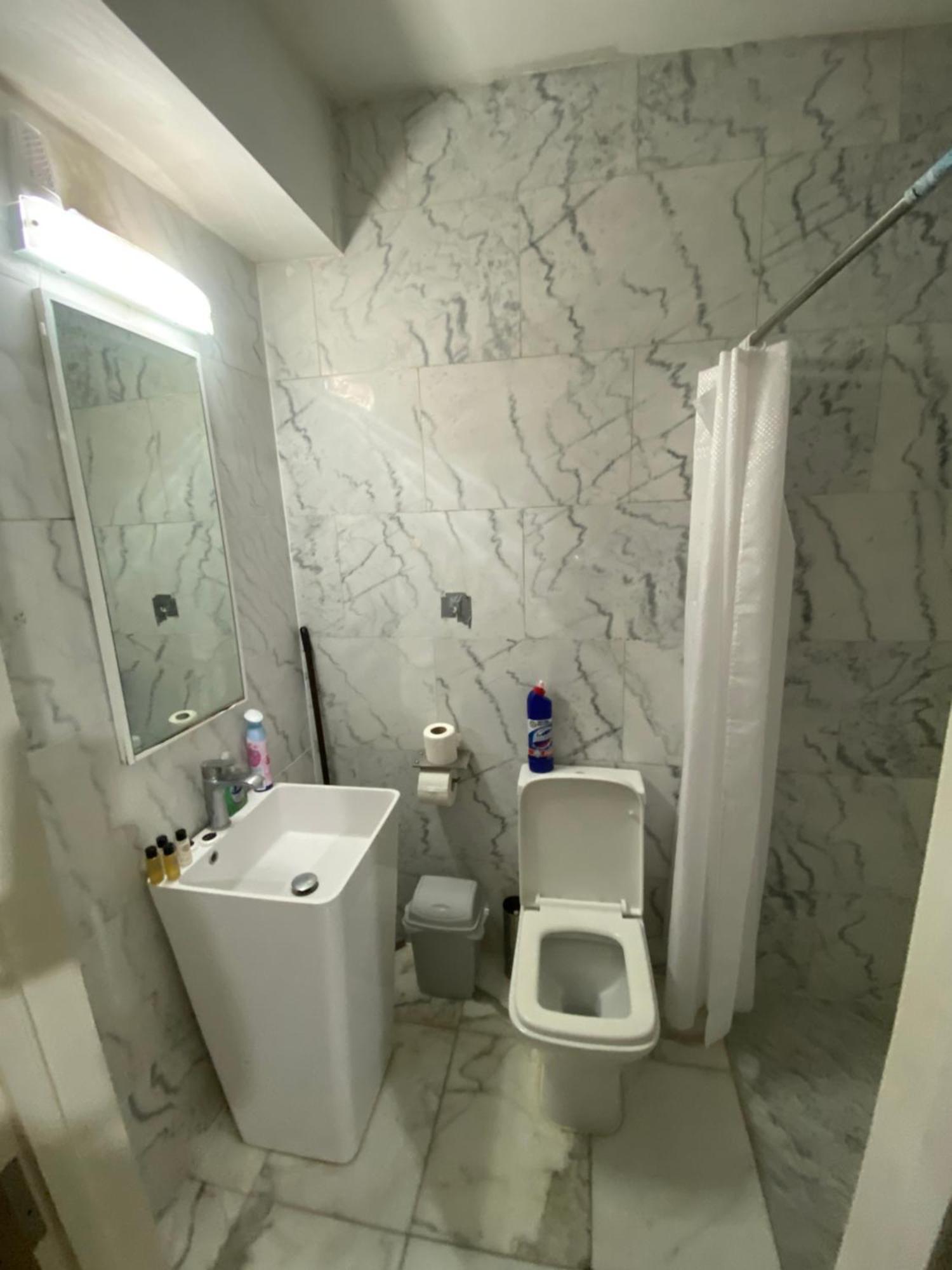 Ensuite Double Room Ilford Extérieur photo